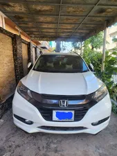 Honda Vezel Hybrid Z Style Edition 2015 for Sale