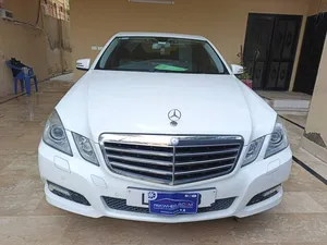 Mercedes Benz E Class E200 2010 for Sale