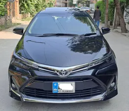 Toyota Corolla Altis Grande CVT-i 1.8 2017 for Sale