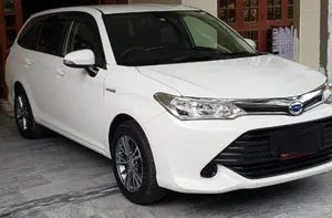 Toyota Corolla Fielder Hybrid 2017 for Sale