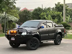 Toyota Hilux D-4D Automatic 2008 for Sale