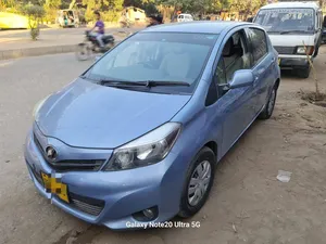 Toyota Vitz F 1.0 2001 for Sale