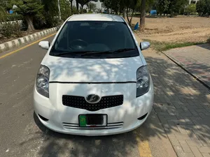 Toyota Vitz F 1.0 2007 for Sale