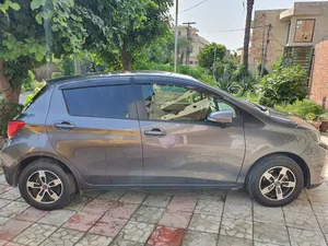 Toyota Vitz F 1.0 2014 for Sale