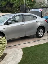 Toyota Corolla Altis Grande CVT-i 1.8 2015 for Sale