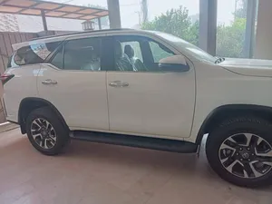 Toyota Fortuner Legender  2022 for Sale