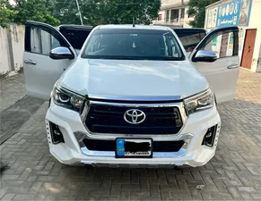 Toyota Hilux Revo V Automatic 2.8 2020 for Sale