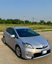 Toyota Prius S LED Edition 1.8 2014 for Sale