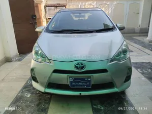 Toyota Aqua S 2014 for Sale