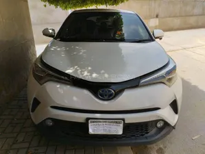 Toyota C-HR G-LED 2018 for Sale