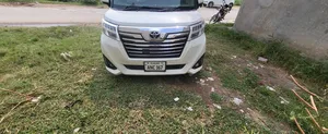 Toyota Roomy XS 2018 for Sale