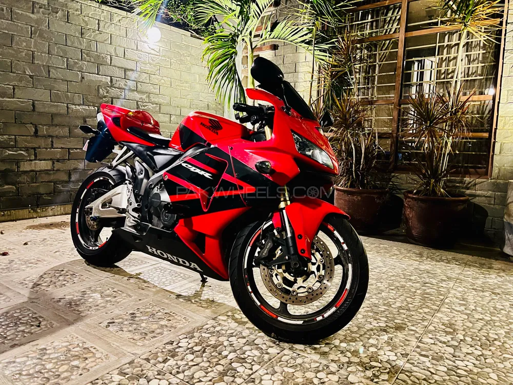 Honda CBR 600RR 2005 for Sale Image-1