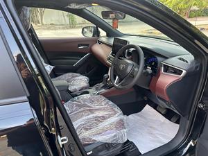 TOYOTA COROLLA CROSS 1.8 HEV X TOP OF THE LINE (1800cc) ZERO METER
Model 2024 | Registered 2024
Black Color
Top of the line
Brand New 
Ready Delivery 
Exchange possible with any car

For inspection
Available at SUPREME CARS
Plot # 151/F,Under Imam heights,Shop no.1&2, Main Khalid Bin Walid Rd, Karachi, Sindh 75400

|  Premium Cars |  Best Prices |  Optimum Performance | 
#supremecarsgang