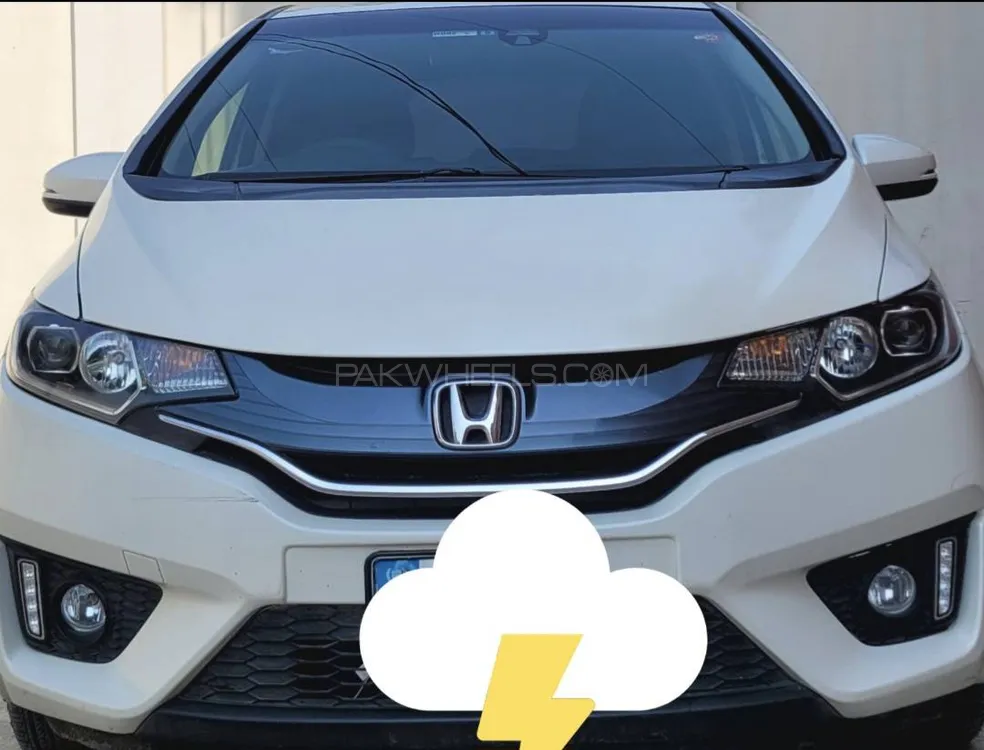 Honda Fit 2015 for Sale in Multan Image-1