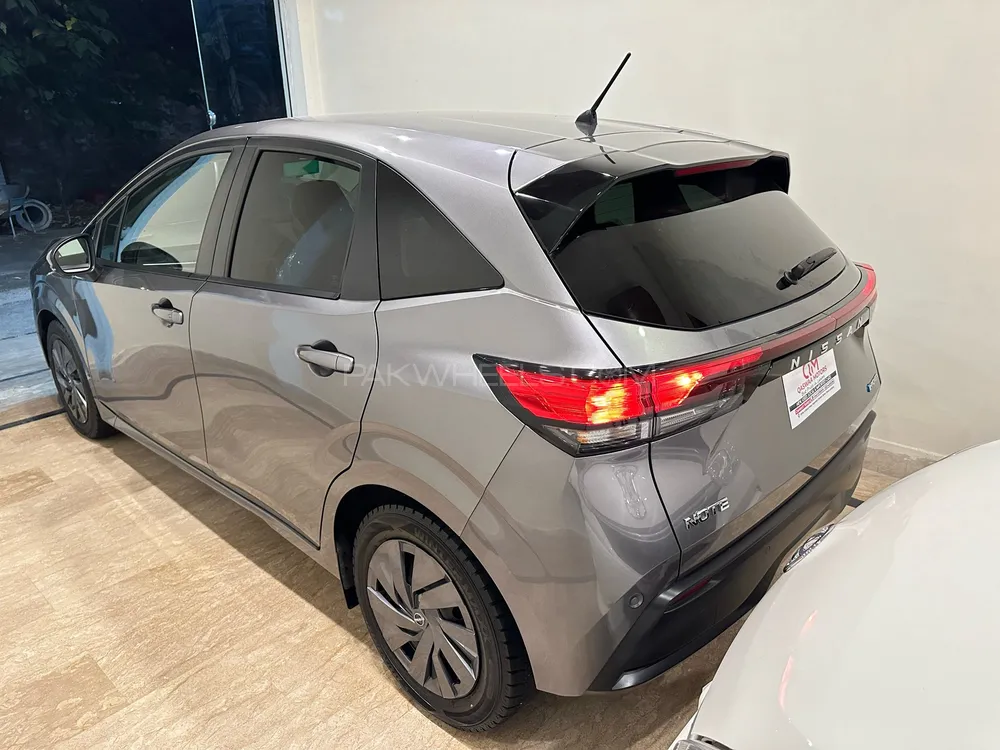 Nissan Note 2021 for Sale in Lahore Image-1