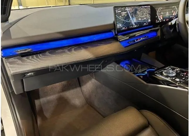 BMW 5 Series 2024 for Sale in Lahore BMW 5 Series 2024 for Sale in Lahore Image-6