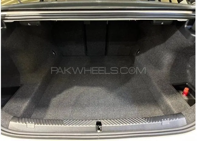 BMW 5 Series 2024 for Sale in Lahore BMW 5 Series 2024 for Sale in Lahore Image-9