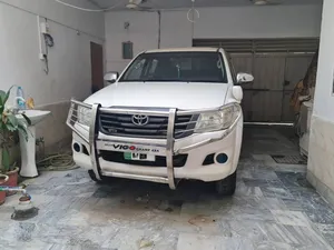 Toyota Hilux Vigo G 2015 for Sale