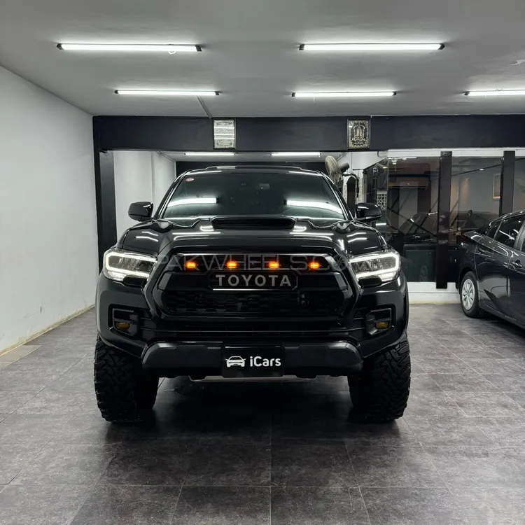Toyota Tacoma 2021 for Sale in Karachi Image-1