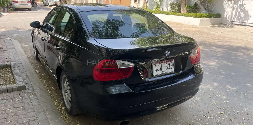 BMW 3 Series 2005 for Sale in Karachi BMW 3 Series 2005 for Sale in Karachi Image-5