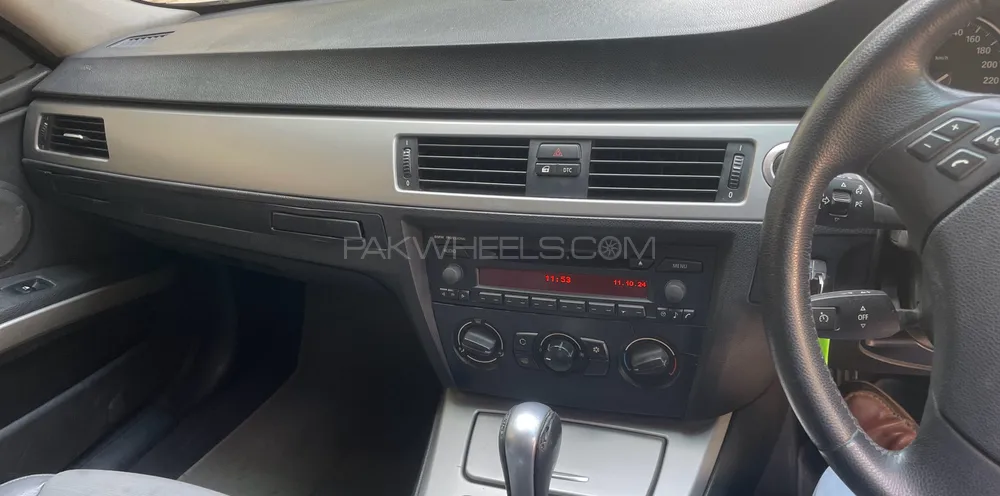 BMW 3 Series 2005 for Sale in Karachi BMW 3 Series 2005 for Sale in Karachi Image-7