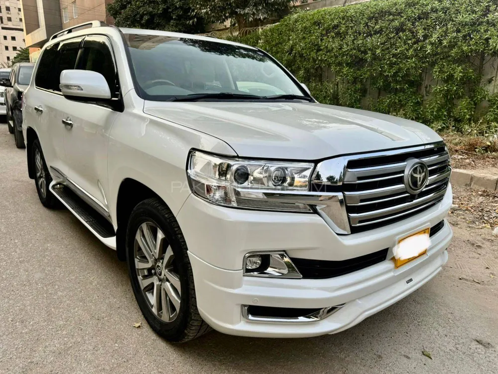 Toyota Land Cruiser 2015 for Sale in Karachi Toyota Land Cruiser 2015 for Sale in Karachi Image-4