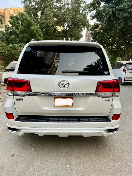 Toyota Land Cruiser 2015 for Sale in Karachi Toyota Land Cruiser 2015 for Sale in Karachi Image-19