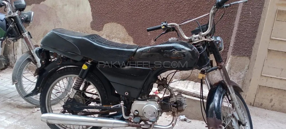 Used Super Star CD 70 2004 Bike for sale in Karachi 622883 PakWheels