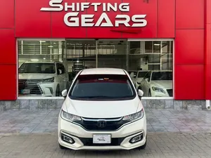 Honda Fit 1.5 Hybrid S Package 2017 for Sale