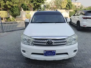 Toyota Fortuner 2010 for Sale