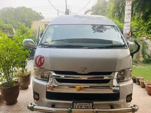 Toyota Hiace Grand Cabin 2017 for Sale