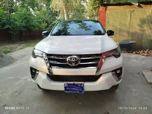 Toyota Fortuner 2.7 V 2021 for Sale