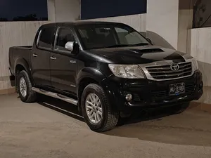 Toyota Hilux Invincible 2012 for Sale