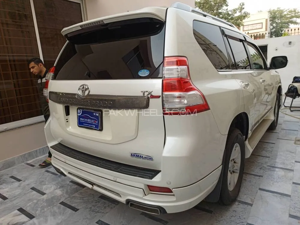 Toyota Prado 2012 for Sale in Lahore Toyota Prado 2012 for Sale in Lahore Image-4
