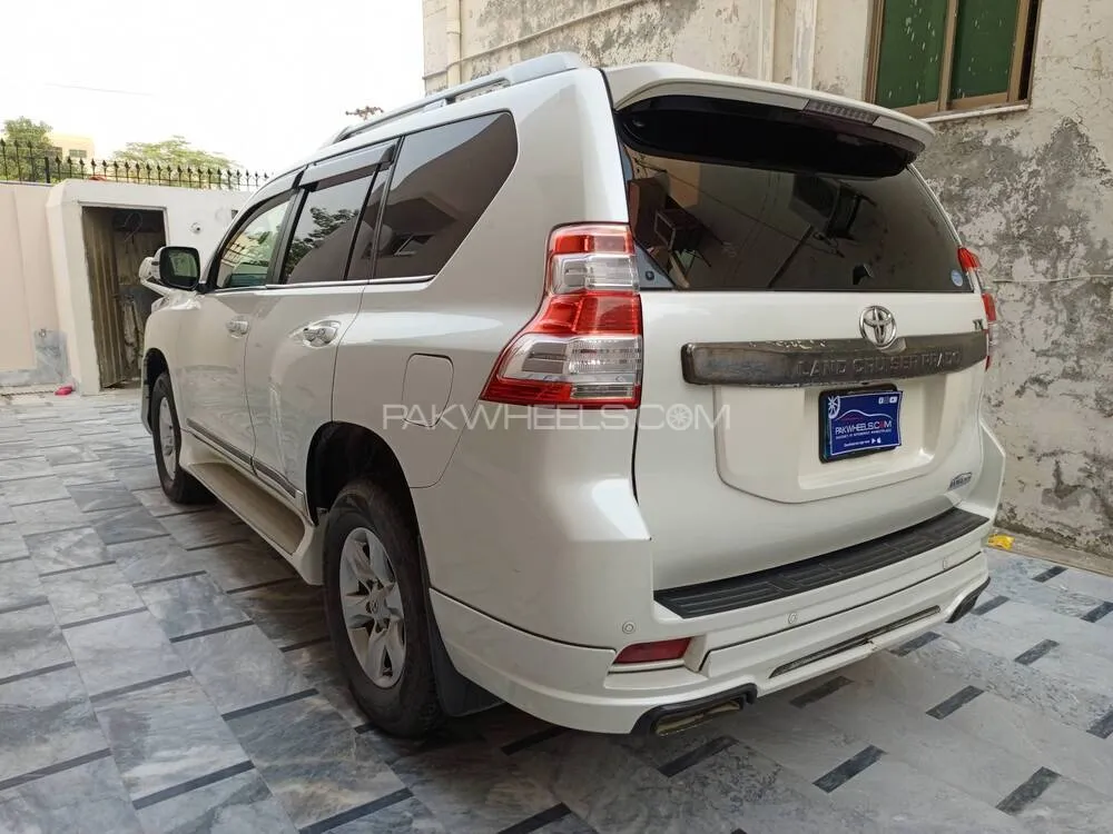 Toyota Prado 2012 for Sale in Lahore Toyota Prado 2012 for Sale in Lahore Image-5