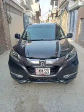 Honda Vezel Hybrid Z 2013 for Sale