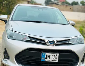 Toyota Corolla Fielder Hybrid 2018 for Sale