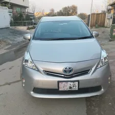 Toyota Prius Alpha G Touring 2014 for Sale