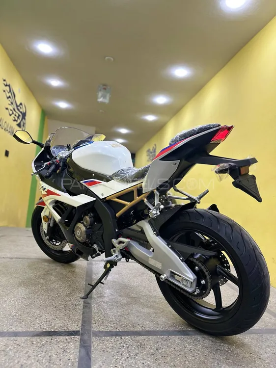 BMW S1000RR 2024 for Sale Image-1