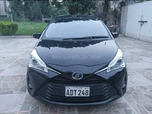 Toyota Vitz Hybrid U 1.5 2017 for Sale