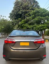 Toyota Corolla Altis Grande CVT-i 1.8 2014 for Sale