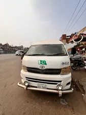 Toyota Hiace TRH 229 2005 for Sale