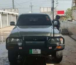 Toyota Hilux Double Cab 2001 for Sale