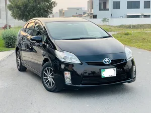 Toyota Prius S Touring Selection 1.8 2010 for Sale