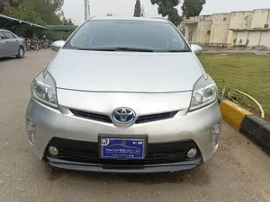 Toyota Prius S 1.8 2013 for Sale