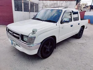 Toyota Hilux 2000 for Sale