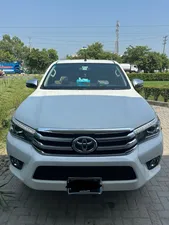 Toyota Hilux Revo V Automatic 2.8 2021 for Sale