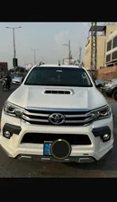 Toyota Hilux Revo V Automatic 3.0  2017 for Sale