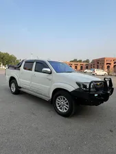 Toyota Hilux Vigo Champ G 2014 for Sale