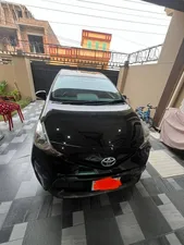 Toyota Prius Alpha S Touring Selection GR Sport 2012 for Sale